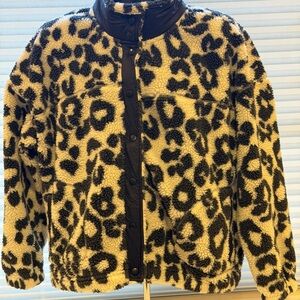 Old Navy Women’s Leopard Print Sherpa Jacket size XL